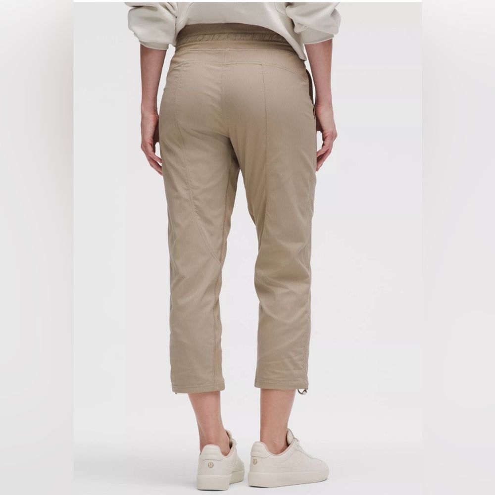 Lululemon Mid Rise Dance Studio Pants Lined Size 8 - Picture 3 of 8
